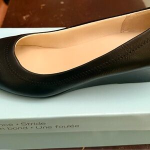Life Stride Black Women's Flats